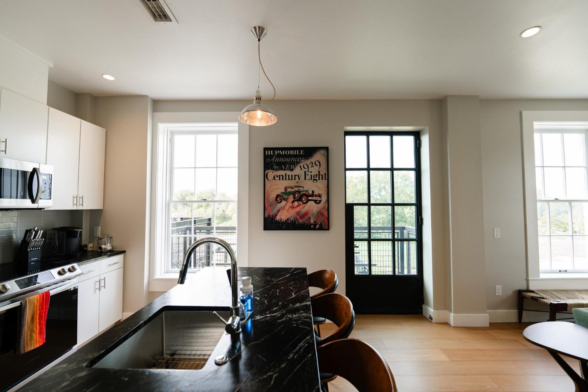 Western 1924 Luxury Lofts Martindale Exteriér fotografie